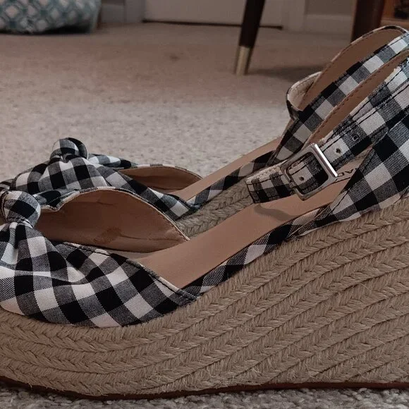 Steve Madden black and white sandal heels - Picture 4 of 5